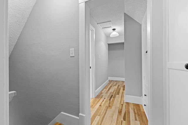 606 Cromwell Avenue, Saint Paul, MN 55104