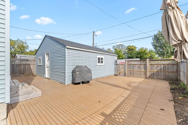 606 Cromwell Avenue, Saint Paul, MN 55104