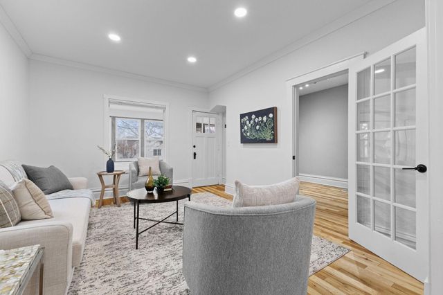 606 Cromwell Avenue, Saint Paul, MN 55104