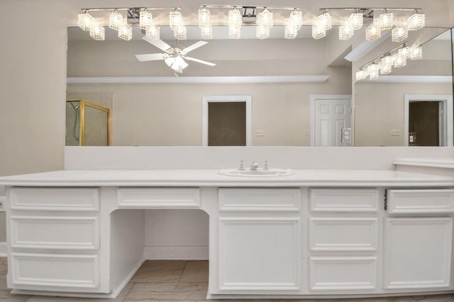 4727 Cashel Castle Drive, Houston, TX 77069