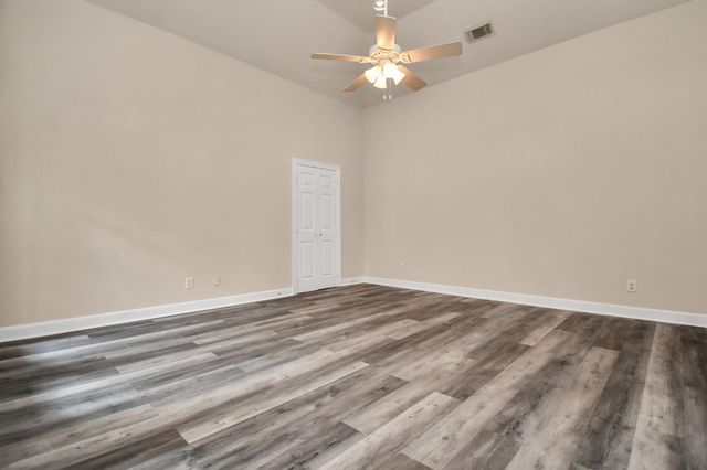 4727 Cashel Castle Drive, Houston, TX 77069