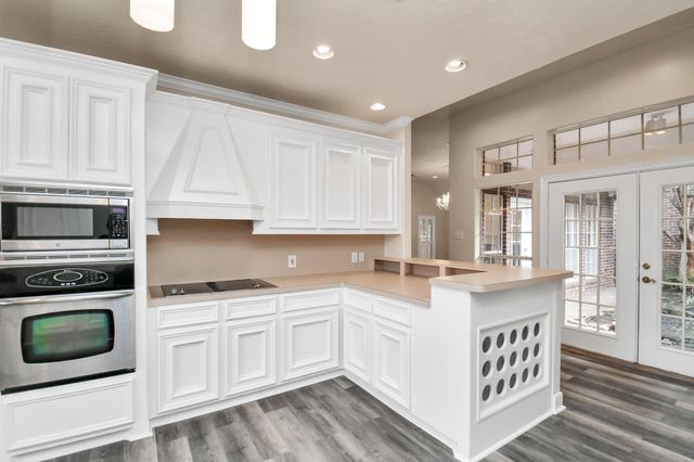 4727 Cashel Castle Drive, Houston, TX 77069