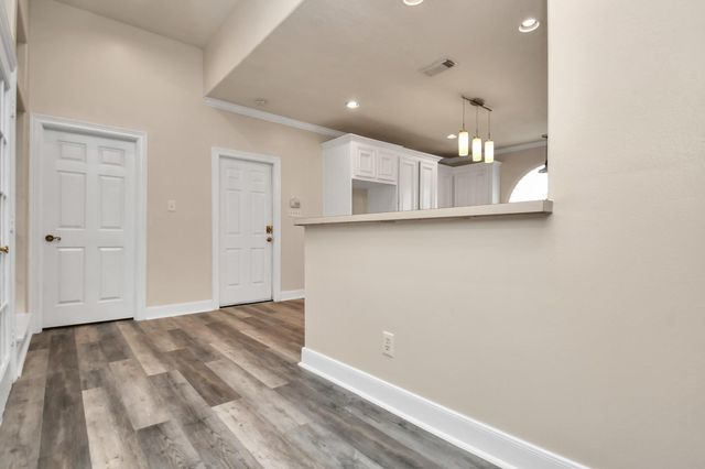 4727 Cashel Castle Drive, Houston, TX 77069