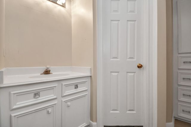 4727 Cashel Castle Drive, Houston, TX 77069