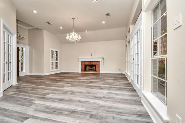 4727 Cashel Castle Drive, Houston, TX 77069