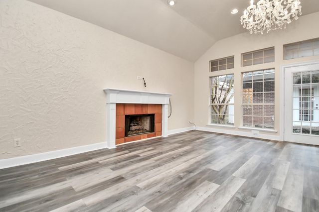 4727 Cashel Castle Drive, Houston, TX 77069