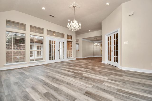 4727 Cashel Castle Drive, Houston, TX 77069