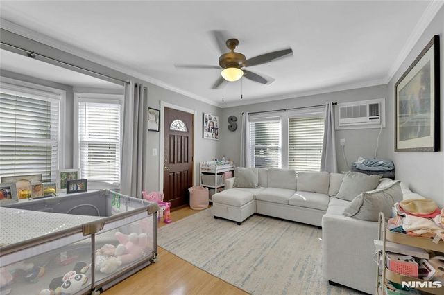 20 Harding Avenue, Pompton Lakes, NJ 07442