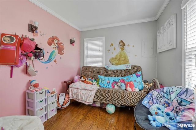 20 Harding Avenue, Pompton Lakes, NJ 07442