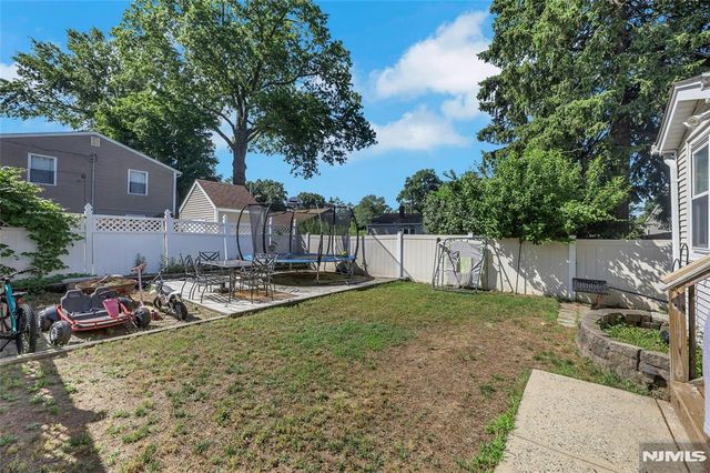 20 Harding Avenue, Pompton Lakes, NJ 07442