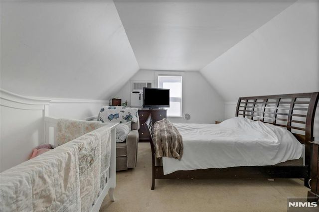 20 Harding Avenue, Pompton Lakes, NJ 07442