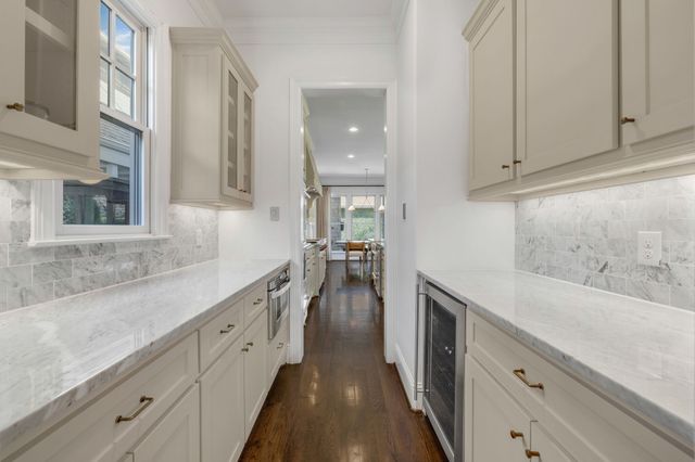 5943 Velasco Avenue, Dallas, TX 75206