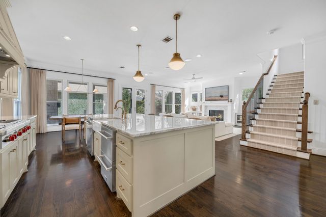 5943 Velasco Avenue, Dallas, TX 75206