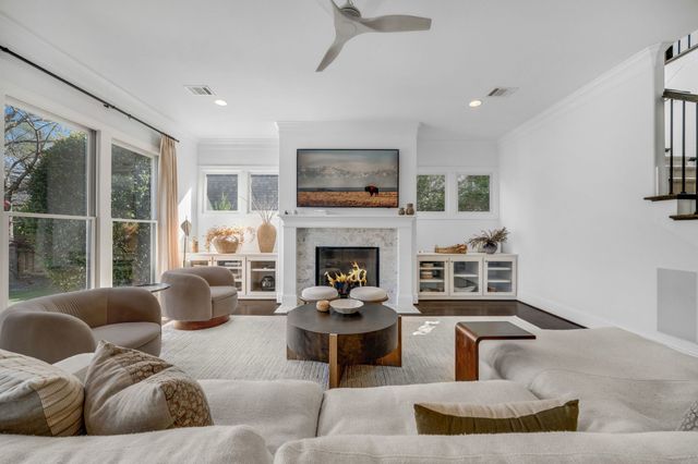 5943 Velasco Avenue, Dallas, TX 75206