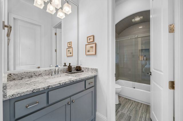 5943 Velasco Avenue, Dallas, TX 75206