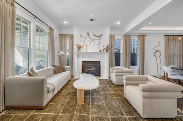 5943 Velasco Avenue, Dallas, TX 75206