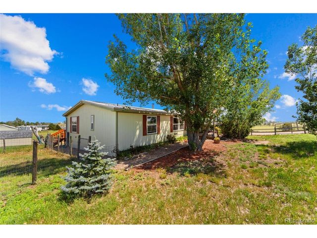 6245 Peerless Farms Rd, Peyton, CO 80831