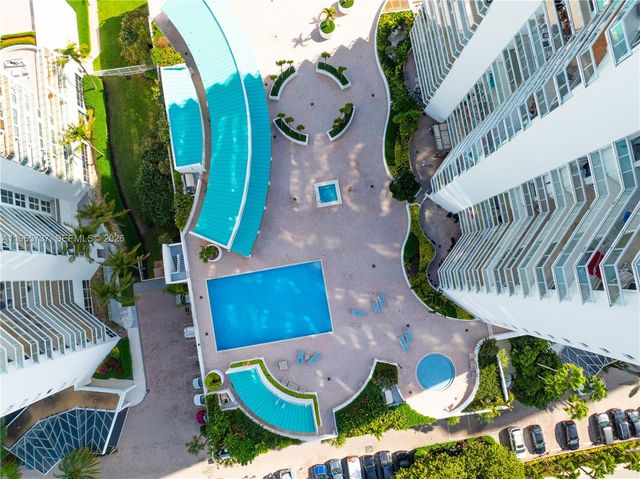 16445 Collins Ave 425, Sunny Isles Beach, FL 33160