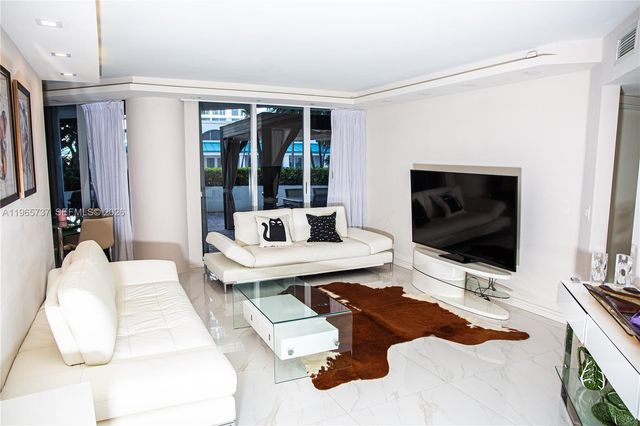 16445 Collins Ave 425, Sunny Isles Beach, FL 33160