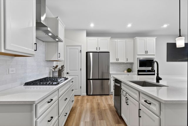 12740 S Nicholas Drive, Plainfield, IL 60585