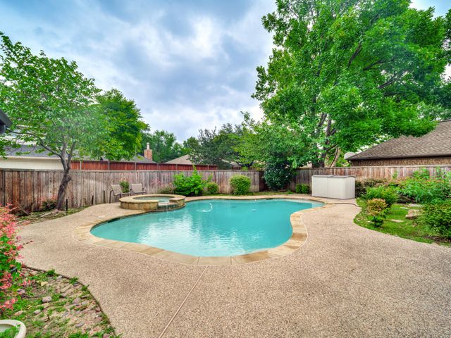 7315 Debbe Drive, Dallas, TX 75252