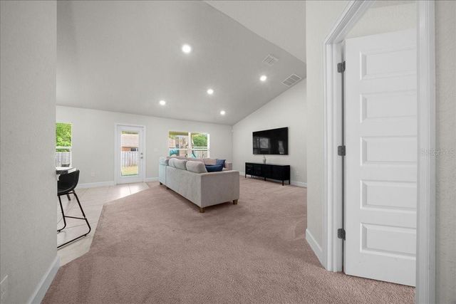 97 DOGWOOD DRIVE LOOP, Ocala, FL 34472