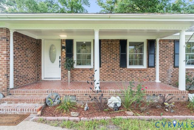 3154 Martin Johnson Rd, Chesapeake, VA 23323