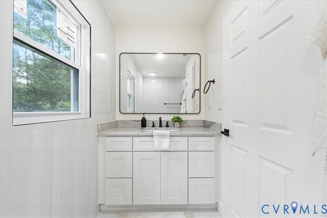 3154 Martin Johnson Rd, Chesapeake, VA 23323