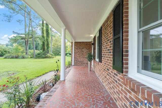 3154 Martin Johnson Rd, Chesapeake, VA 23323