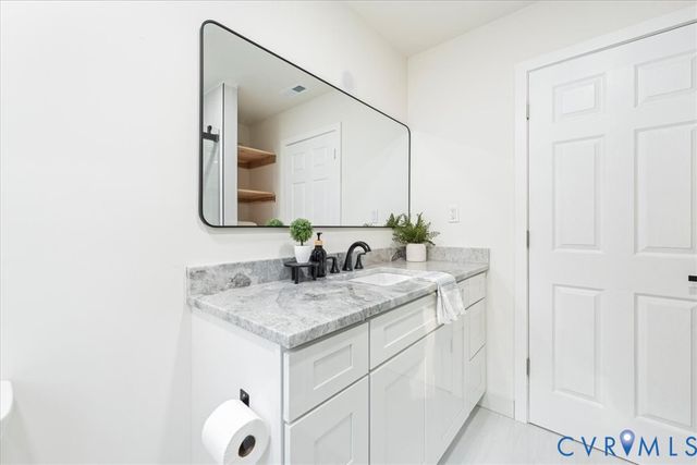 3154 Martin Johnson Rd, Chesapeake, VA 23323