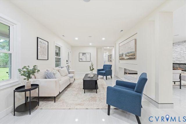 3154 Martin Johnson Rd, Chesapeake, VA 23323