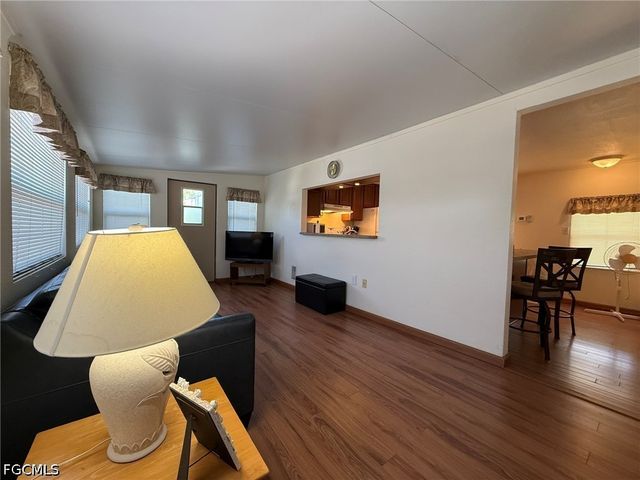 120 Lantern PL, North Fort Myers, FL 33917