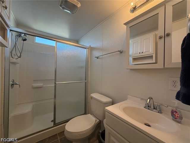 120 Lantern PL, North Fort Myers, FL 33917