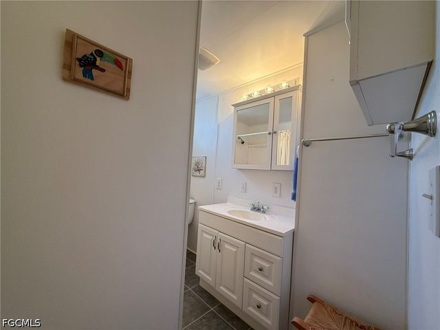 120 Lantern PL, North Fort Myers, FL 33917
