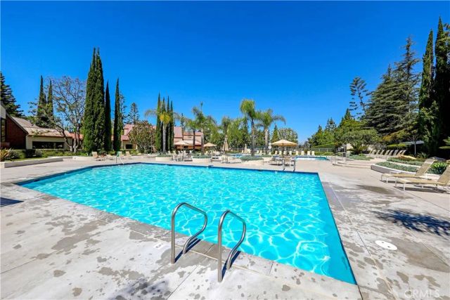 22401 Bayberry, Mission Viejo, CA 92692