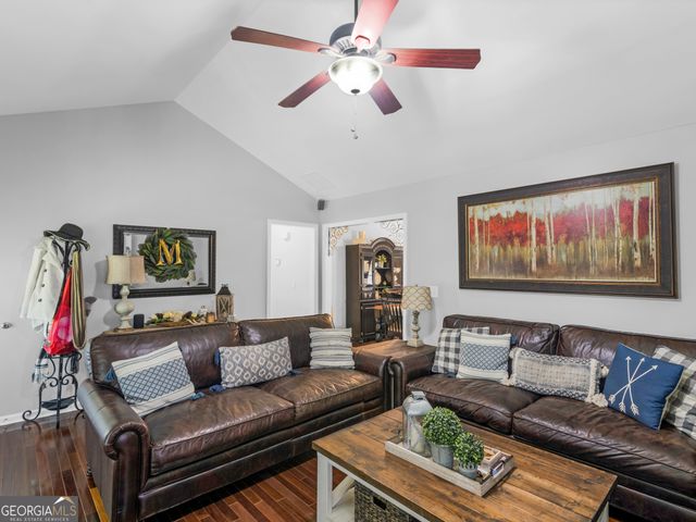 305 Annie Lane, Locust Grove, GA 30248