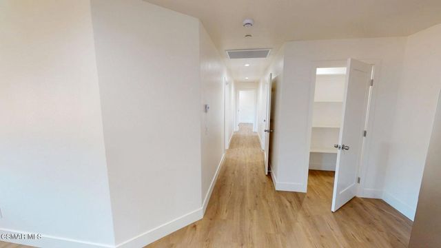 936 Calle Pensamiento B, Thousand Oaks, CA 91360