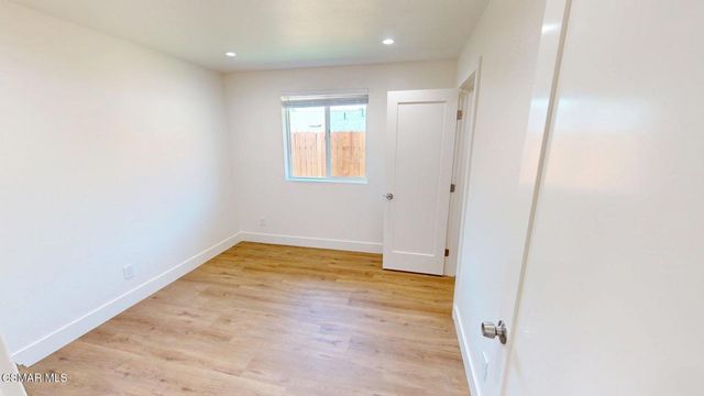 936 Calle Pensamiento B, Thousand Oaks, CA 91360