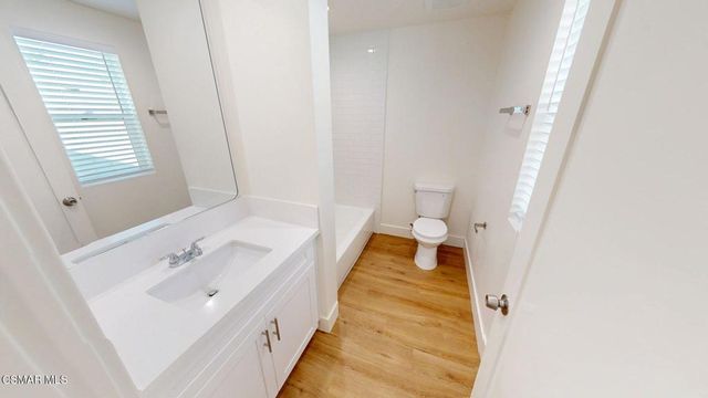 936 Calle Pensamiento B, Thousand Oaks, CA 91360