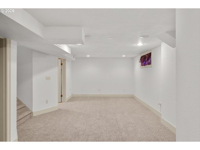 3236 Se FRANKLIN St, Portland, OR 97202