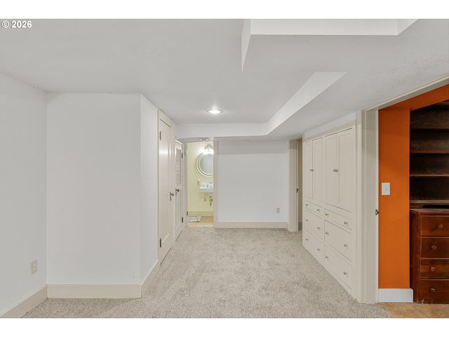 3236 Se FRANKLIN St, Portland, OR 97202