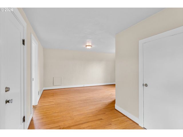 3236 Se FRANKLIN St, Portland, OR 97202