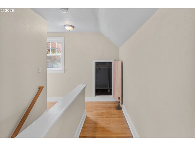 3236 Se FRANKLIN St, Portland, OR 97202