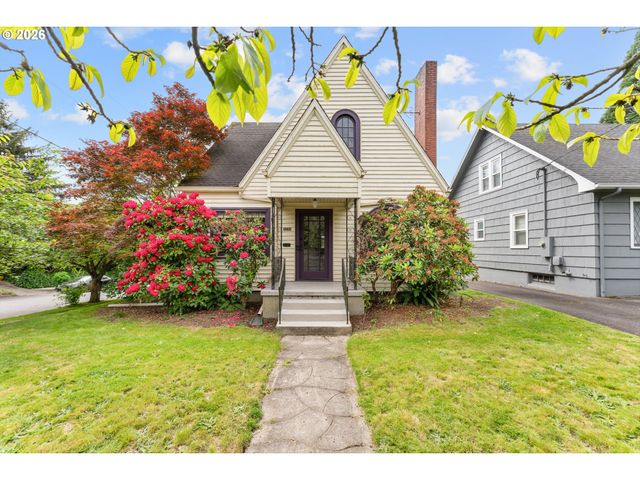 3236 Se FRANKLIN St, Portland, OR 97202
