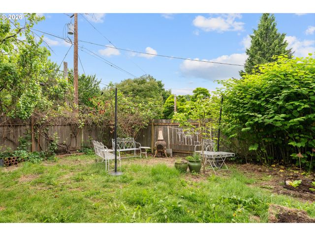 3236 Se FRANKLIN St, Portland, OR 97202