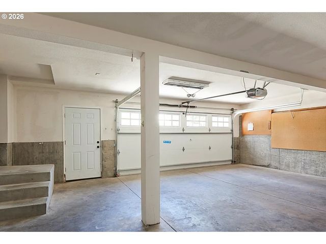 3236 Se FRANKLIN St, Portland, OR 97202