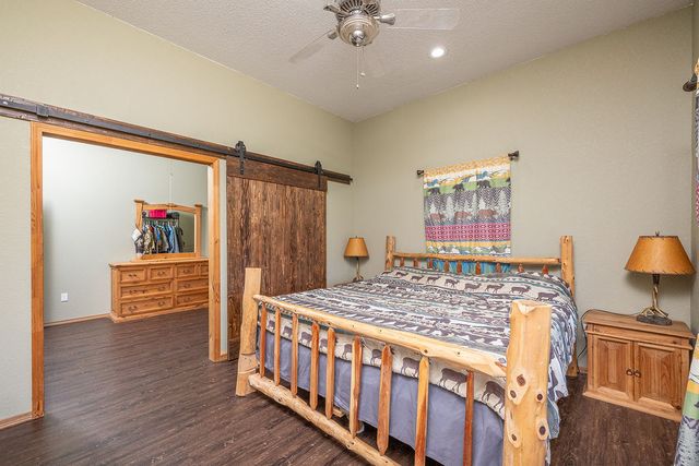 17068 Hazel Valley Road, Fayetteville, AR 72701