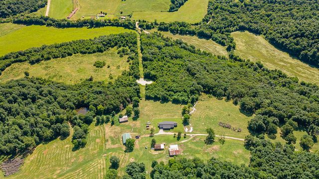 17068 Hazel Valley Road, Fayetteville, AR 72701