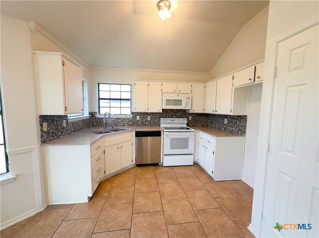 1802 Moonstone Drive, Killeen, TX 76549