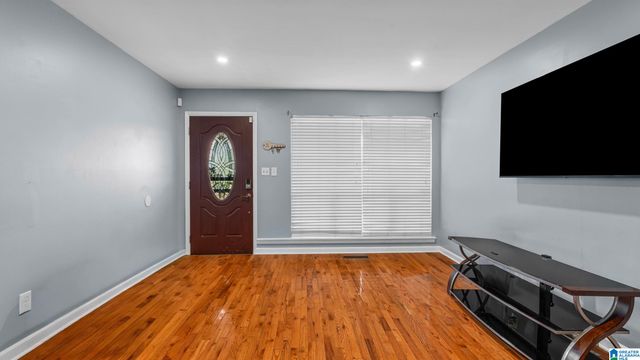 2025 FAIRFAX AVENUE, Bessemer, AL 35020